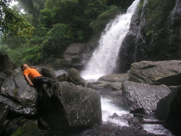 OLYMPUS DIGITAL CAMERA         